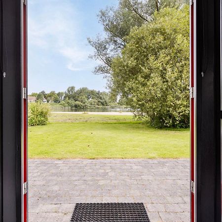 Vakantiehuis Aan Het Water -Incl Laadpaal- Ewijk Экстерьер фото