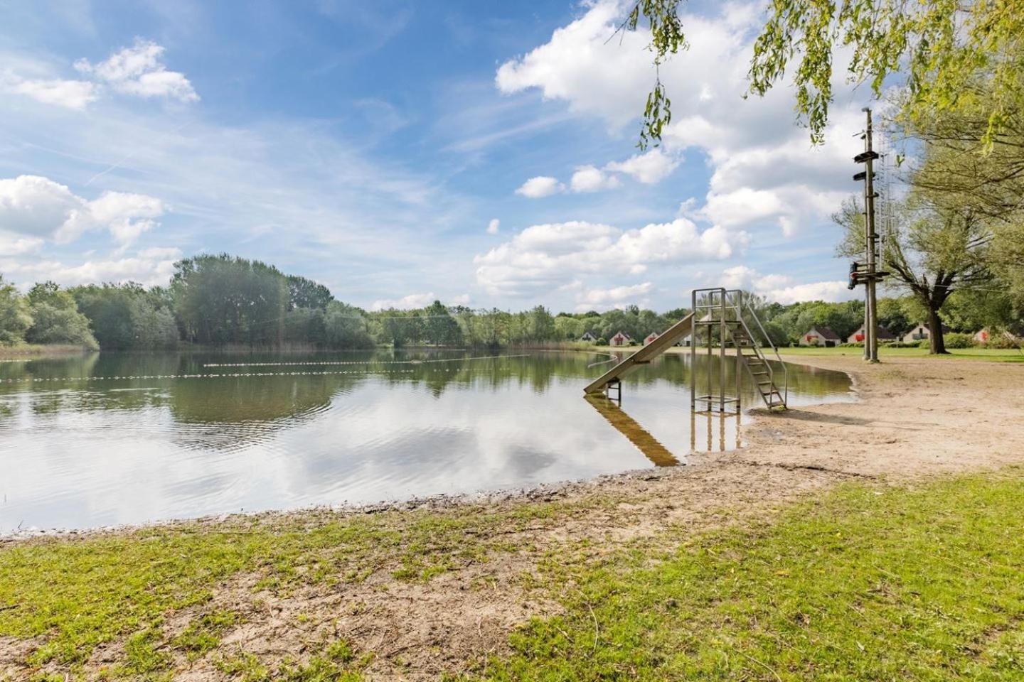 Vakantiehuis Aan Het Water -Incl Laadpaal- Ewijk Экстерьер фото